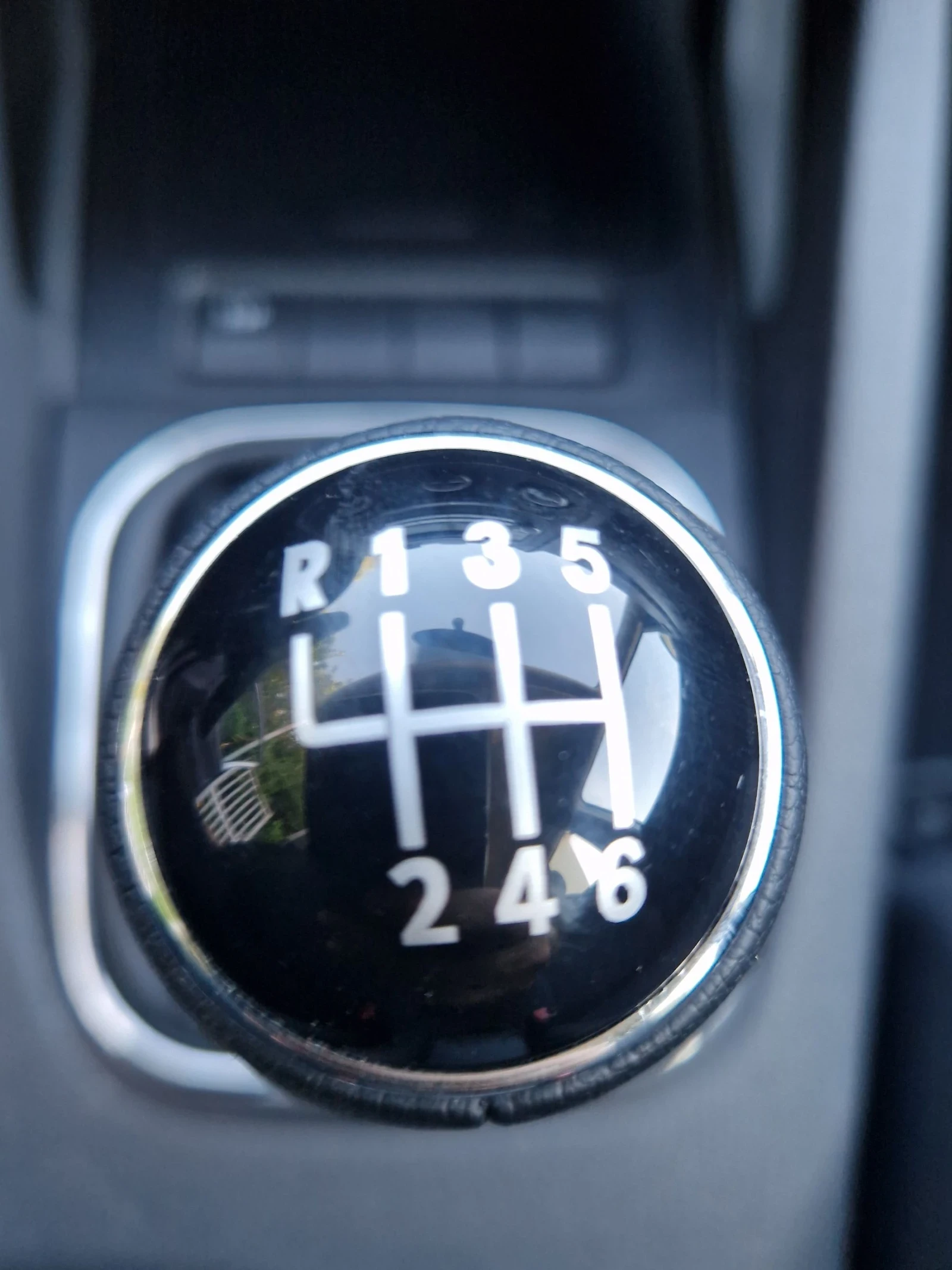 VW Golf 1.9TDI 105к.с.6ск., снимка 10 - Автомобили и джипове - 54715833