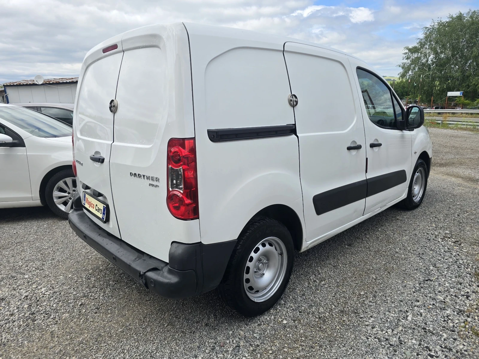 Peugeot Partner 1.6d, снимка 4 - Автомобили и джипове - 54931535