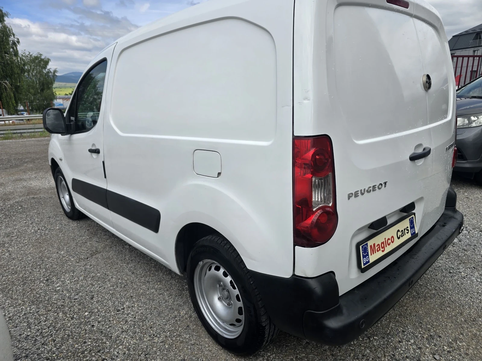 Peugeot Partner 1.6d, снимка 5 - Автомобили и джипове - 54931535