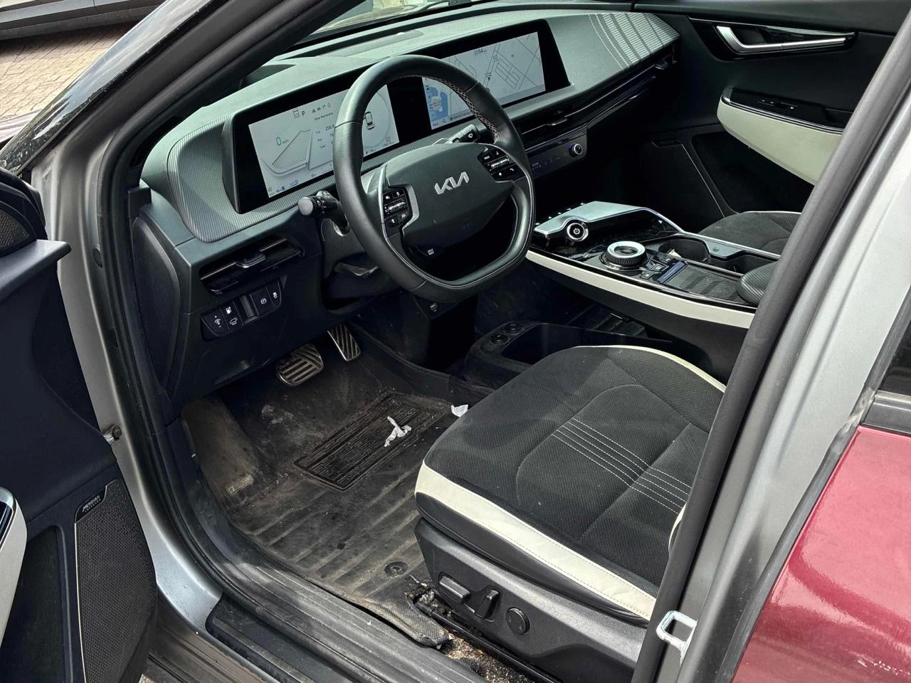 Kia EV6 AWD LongRange* Distronic* Обдухване* Пано* GT-Line, снимка 5 - Автомобили и джипове - 55034495
