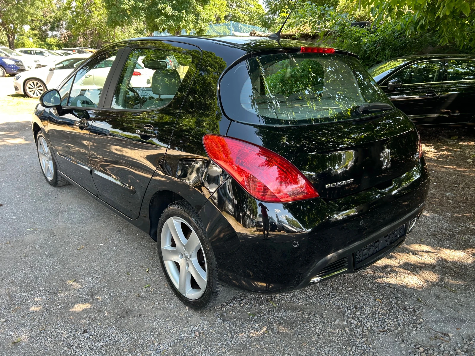 Peugeot 308 1.6HDI КОЖА/ПАНОРАМА/НАВИГАЦИЯ, снимка 8 - Автомобили и джипове - 55101913