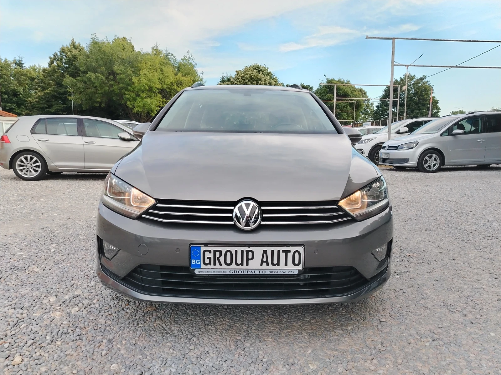 VW Sportsvan 1.6tdi-110к.с/КЛИМАТРОНИК/ПАРКТРОНИК/АВТОПИЛОТ!!! , снимка 2 - Автомобили и джипове - 55304679