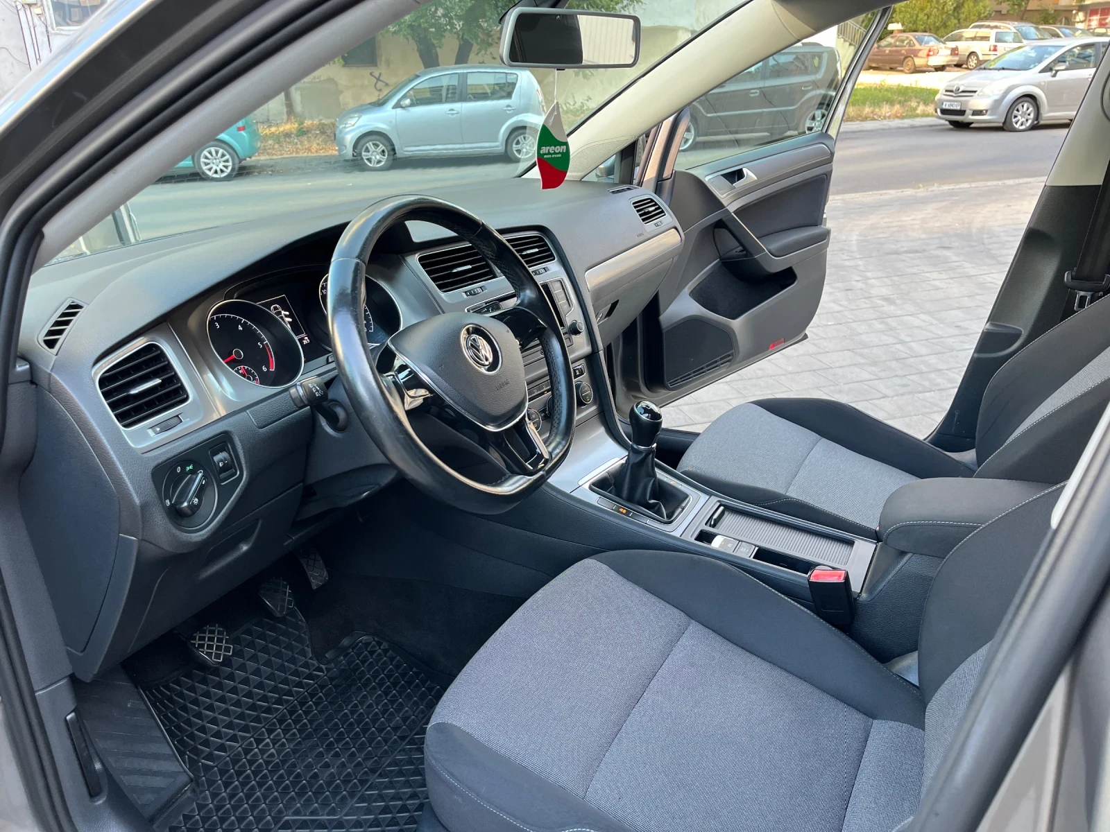 VW Golf Variant 1.6TDI/110/2016, снимка 11 - Автомобили и джипове - 55947366