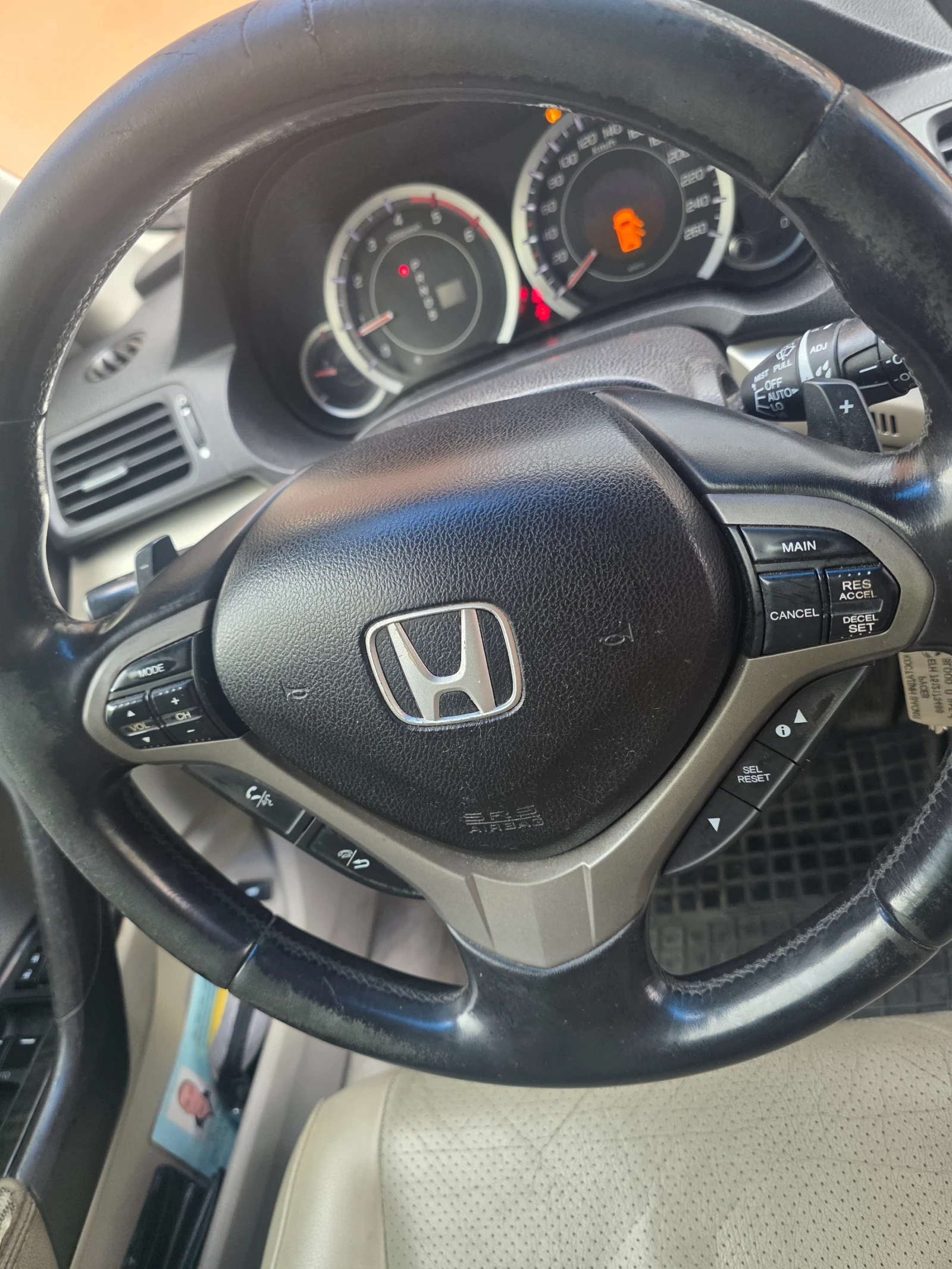 Honda Accord, снимка 15 - Автомобили и джипове - 56162597