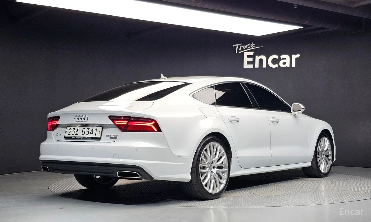 Audi A7 3.0TDI* DISTRONIC* ХЕДЪП* ОБДУХВАНЕ* КРАЙНА ЦЕНА, снимка 4 - Автомобили и джипове - 56295217