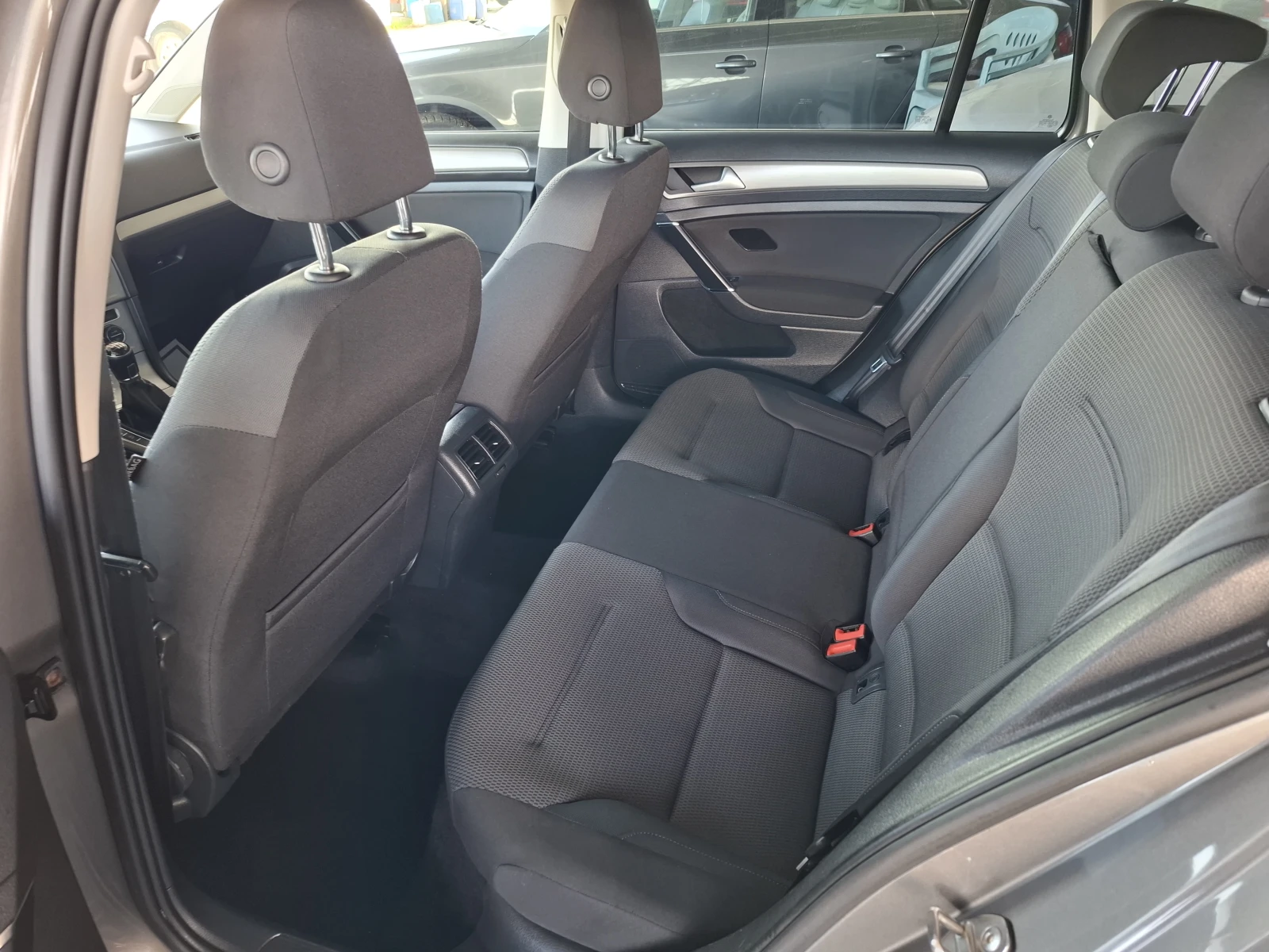 VW Golf 1.4 метан, снимка 11 - Автомобили и джипове - 56576450
