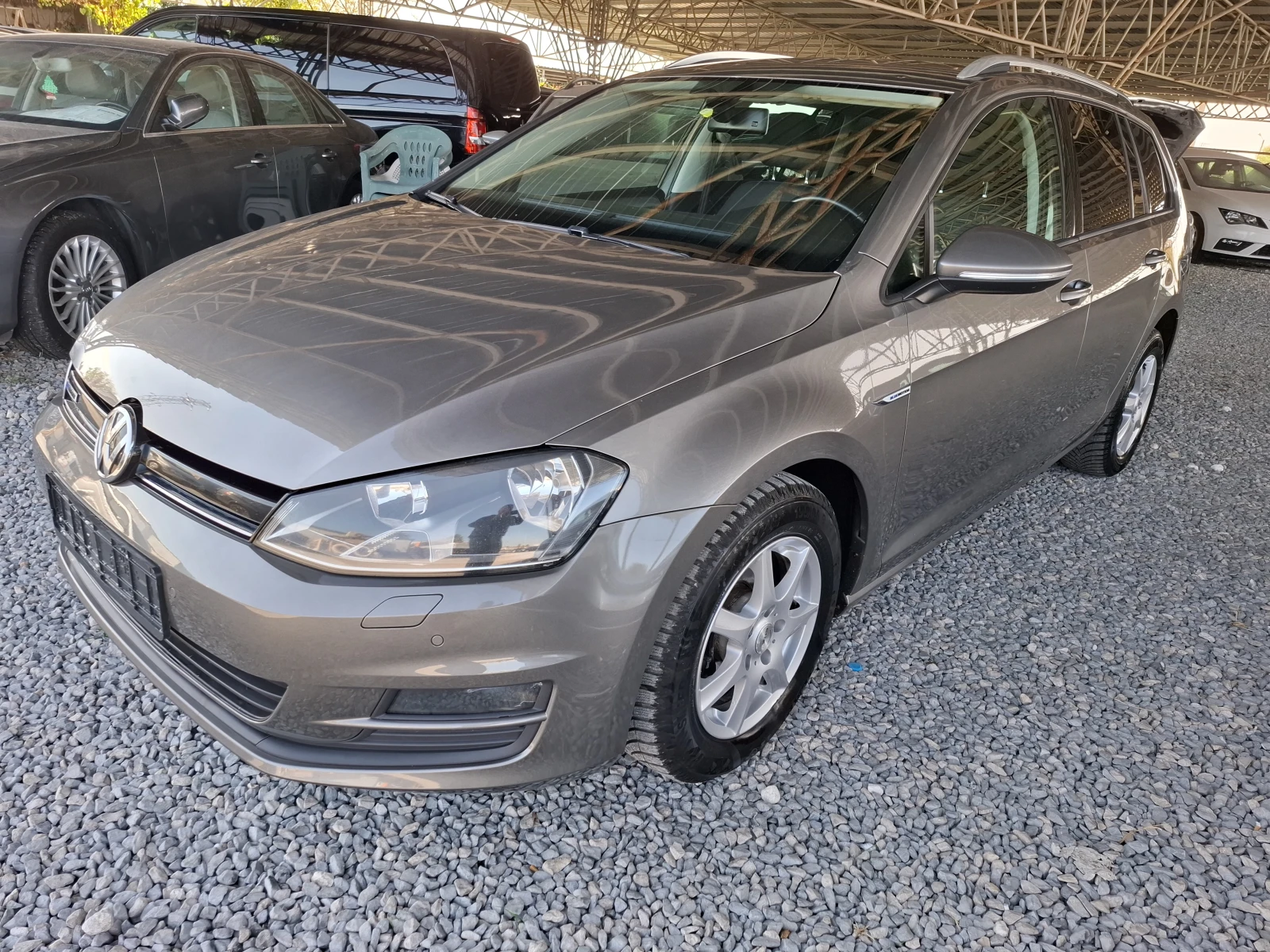 VW Golf 1.4 метан, снимка 3 - Автомобили и джипове - 56576450
