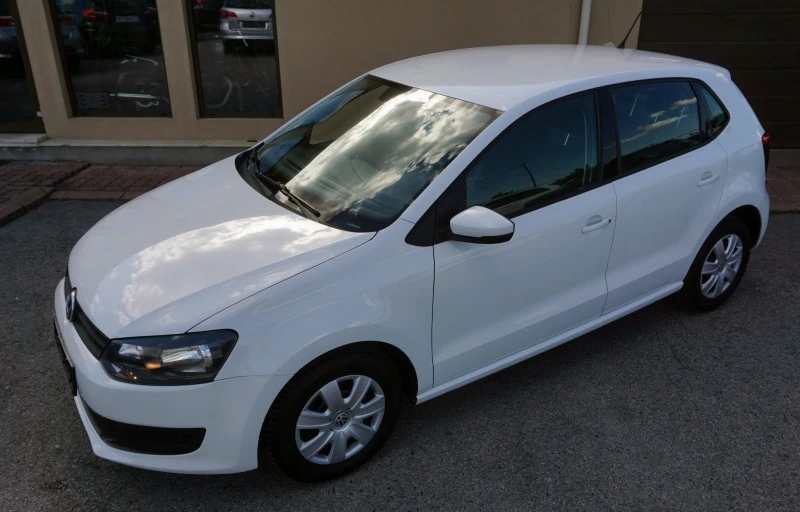 VW Polo 1.2i TRENDLINE, снимка 1 - Автомобили и джипове - 37017623