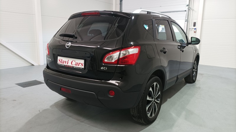 Nissan Qashqai 2.0 d 4x4 Automatic, снимка 5 - Автомобили и джипове - 46354531