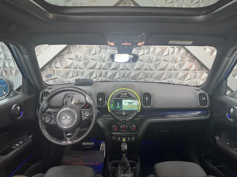 Mini Countryman SE * JCW * ПАНОРАМА * HEAD UP * Камера * , снимка 6 - Автомобили и джипове - 51257153