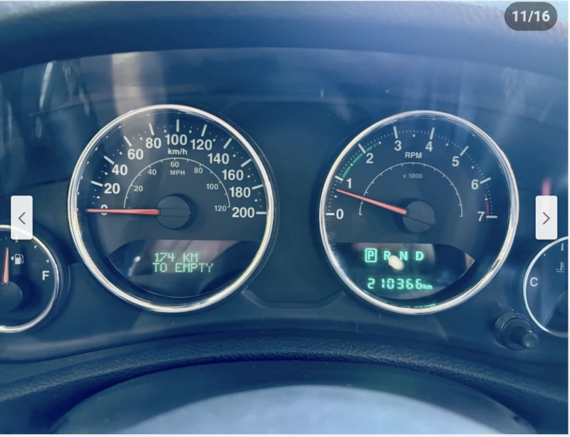 Jeep Wrangler 3.6* V6* UNLIMITED* SAHARA* ЕДИН* СОБСТВЕНИК* БЕЗ*, снимка 11 - Автомобили и джипове - 52699638