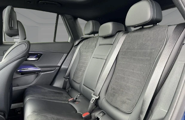 Mercedes-Benz GLC 300 d 4Matic Plug-in = AMG Line = Premium  | Mobile.bg   15