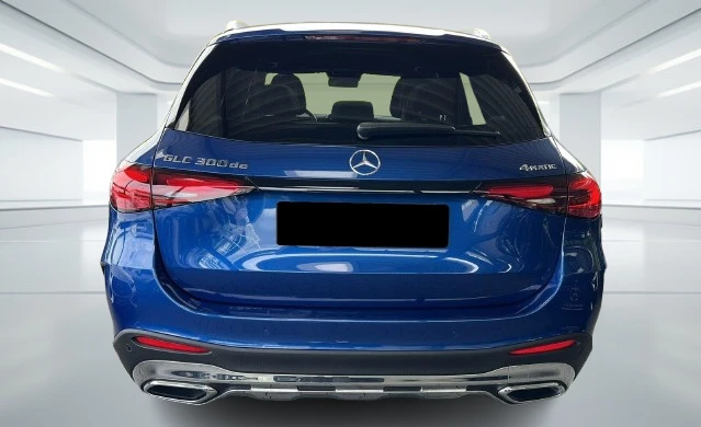 Mercedes-Benz GLC 300 dе 4Matic Plug-in = AMG Line = Premium Гаранция - изображение 3