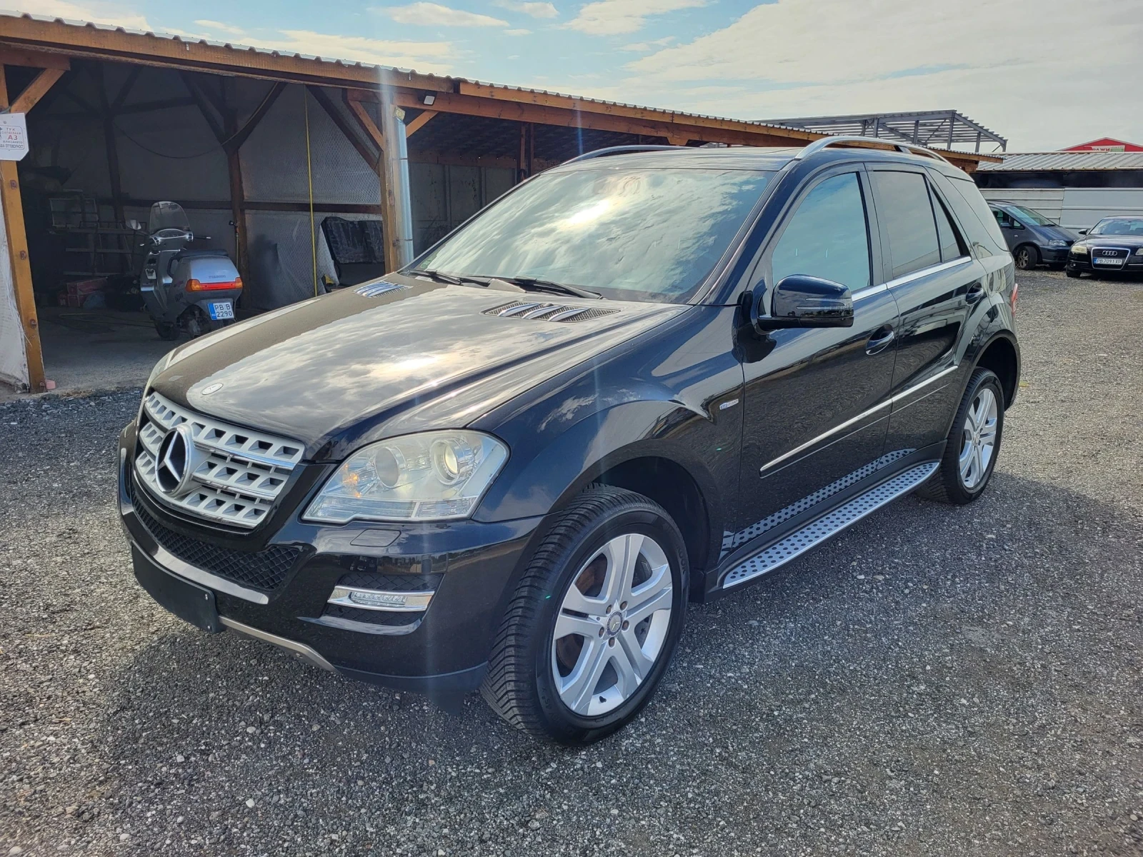 Mercedes-Benz ML 350  - изображение 2