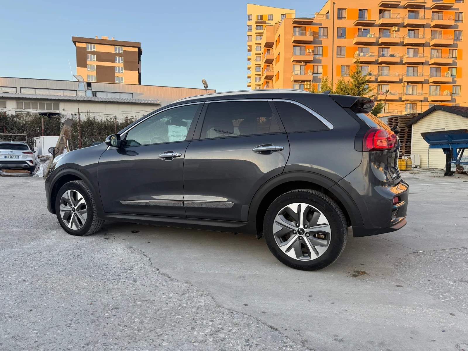 Kia Niro 64 kWh 27 000км. - изображение 6