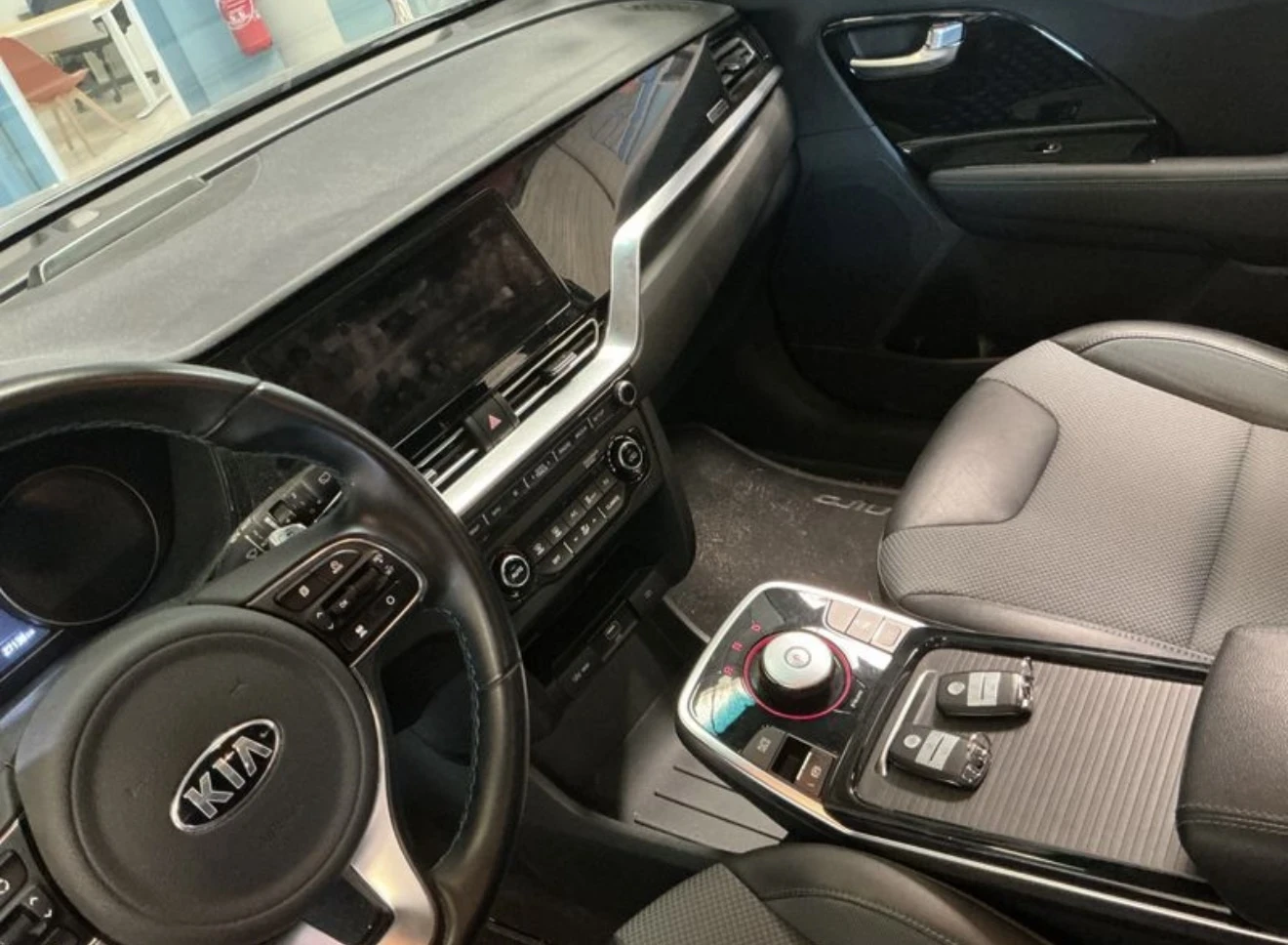 Kia Niro 64 kWh 27 000км. - изображение 8