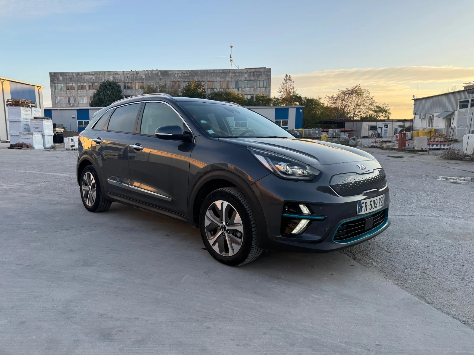 Kia Niro 64 kWh 27 000км. - изображение 3