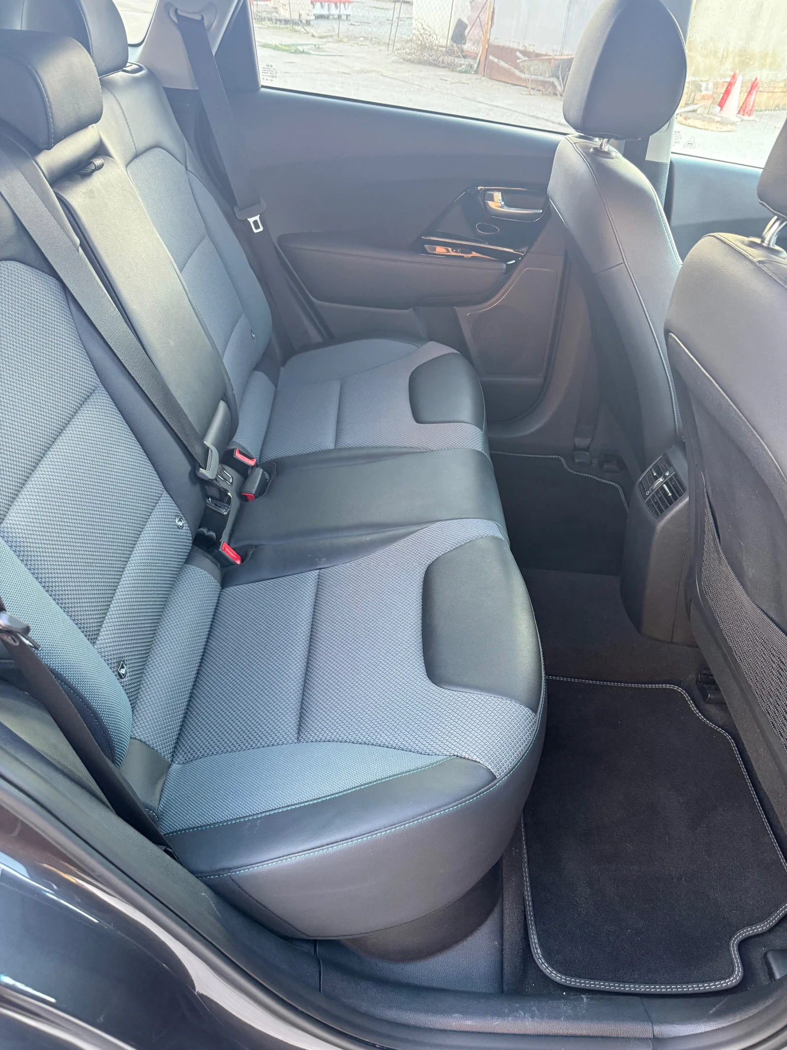 Kia Niro 64 kWh 27 000км. - изображение 9