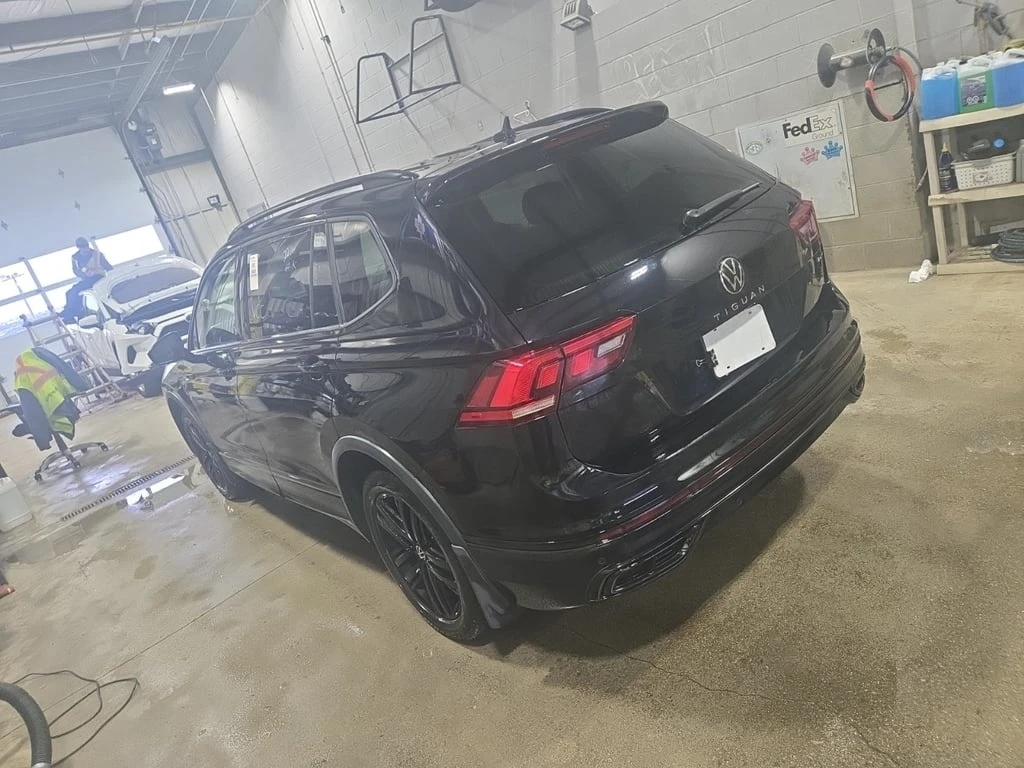 VW Tiguan * COMFORTLINE R LINE B * CARFAX * ЦЕНА ДО БГ - изображение 4