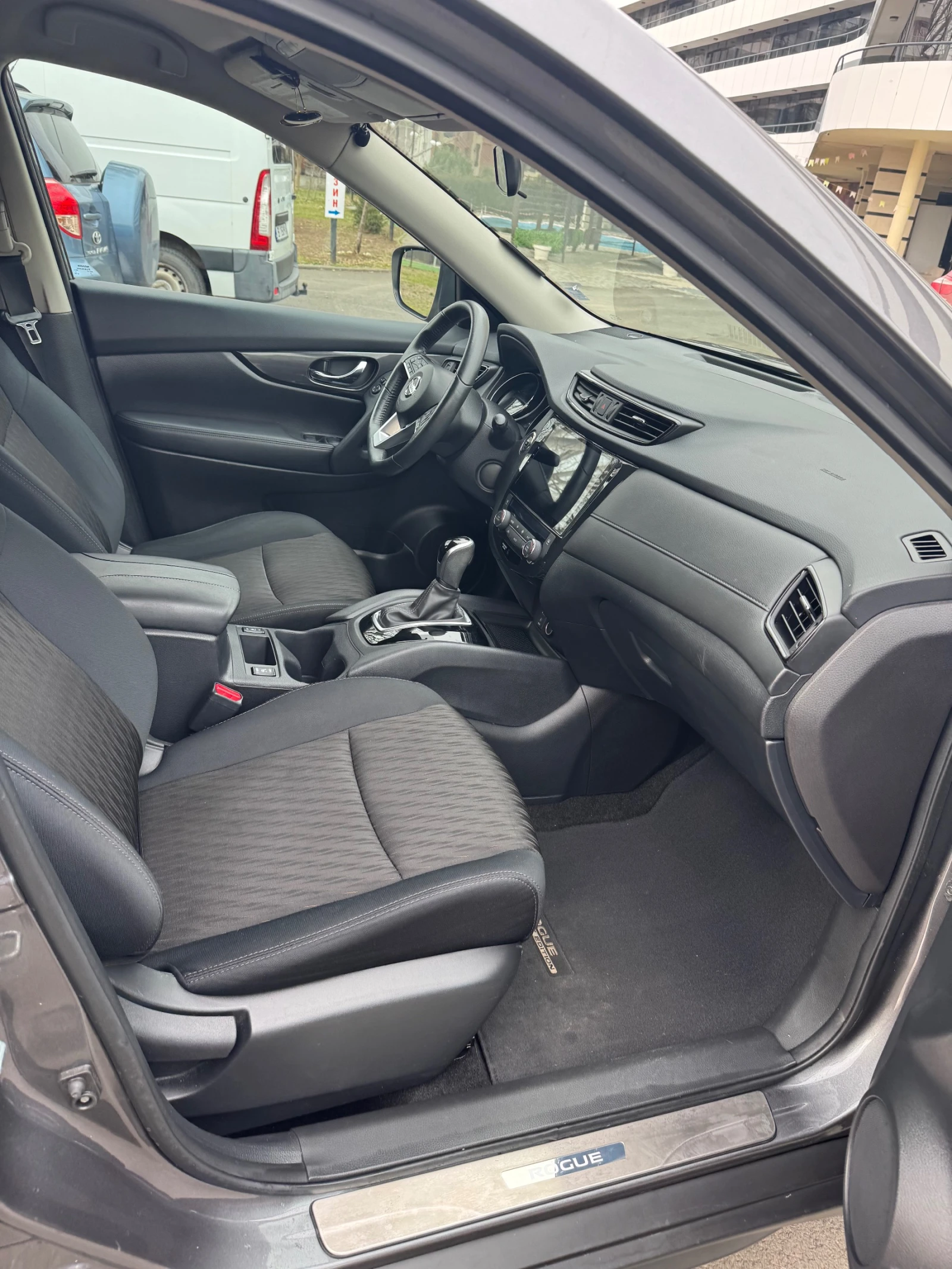 Nissan Rogue 2.5 AWD CVT (170 к.с.), снимка 4 - Автомобили и джипове - 53748018