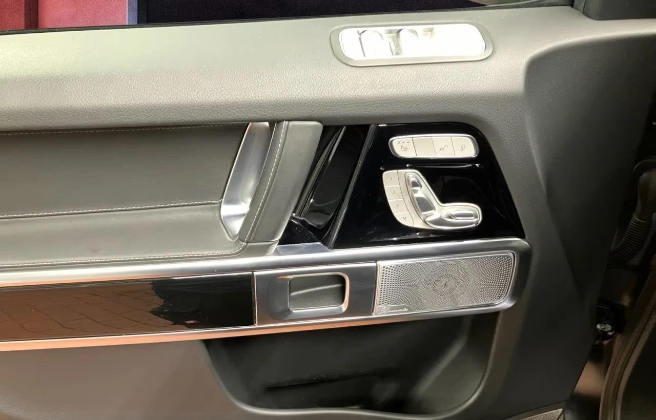 Mercedes-Benz G 63 AMG FACELIFT/ACTIVE RIDE/MANUFAKTUR/BURM/NIGHT/KEYLESS, снимка 7 - Автомобили и джипове - 54039299