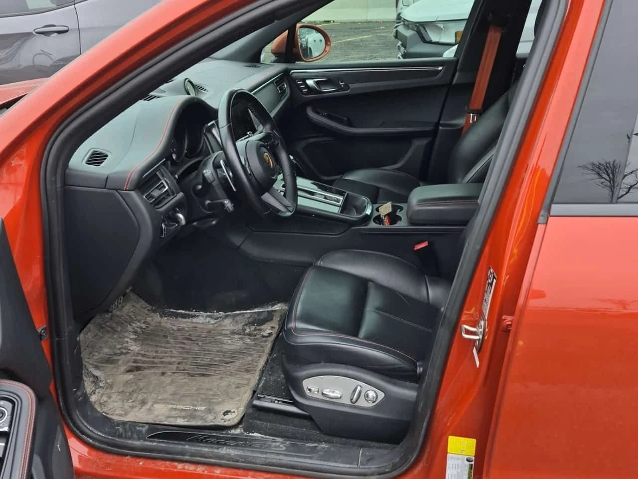 Porsche Macan * GTS * CARFAX * Един собственик * , снимка 8 - Автомобили и джипове - 54068648