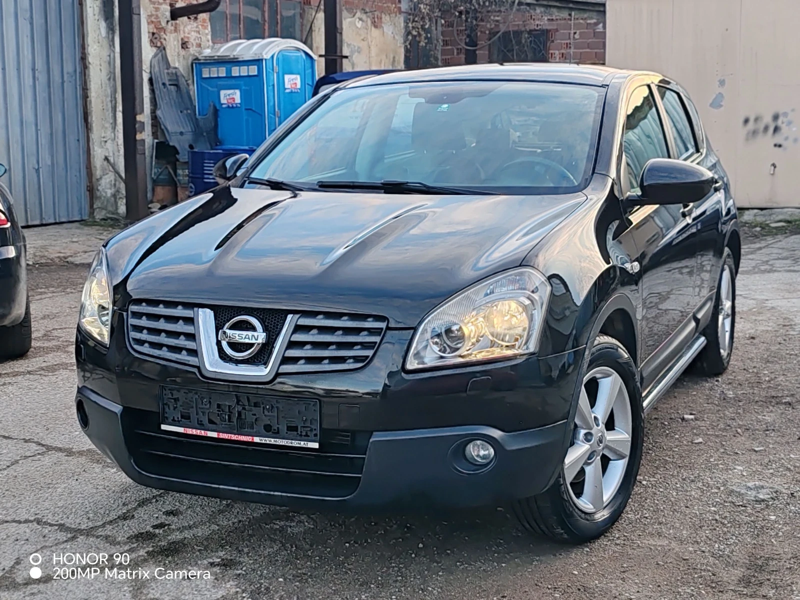 Nissan Qashqai 4х4 автомат пано, снимка 3 - Автомобили и джипове - 54152674