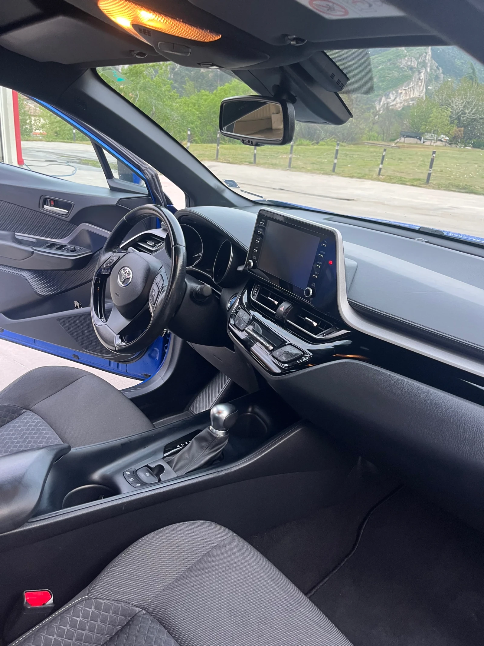 Toyota C-HR, снимка 11 - Автомобили и джипове - 54284558