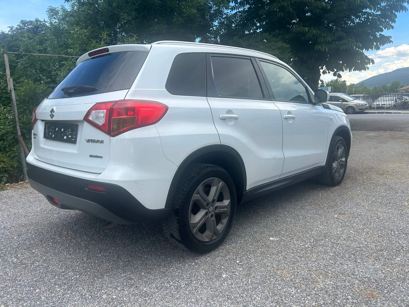 Suzuki Vitara 4 X 4, снимка 5 - Автомобили и джипове - 54853900