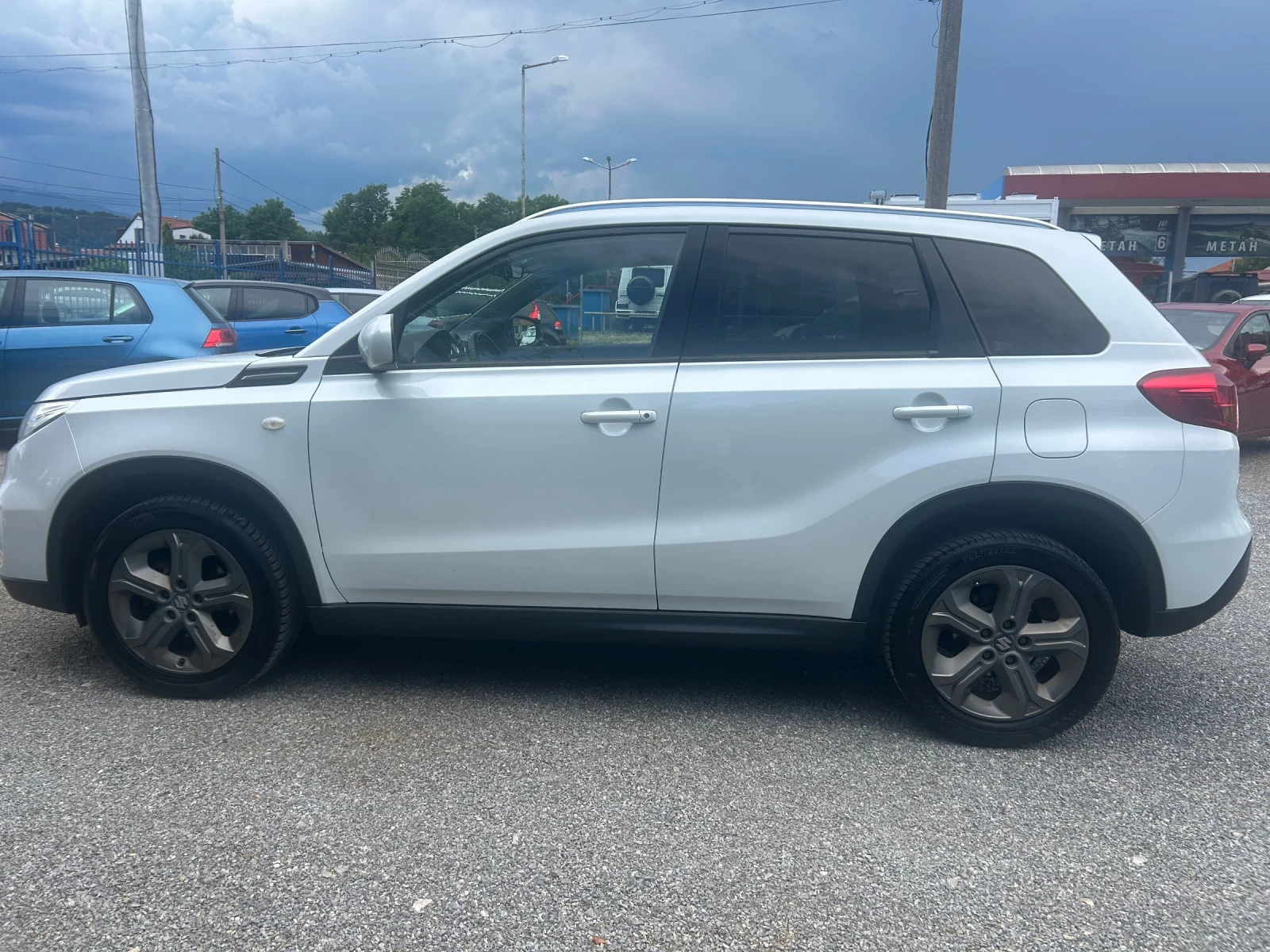 Suzuki Vitara 4 X 4, снимка 8 - Автомобили и джипове - 54853900