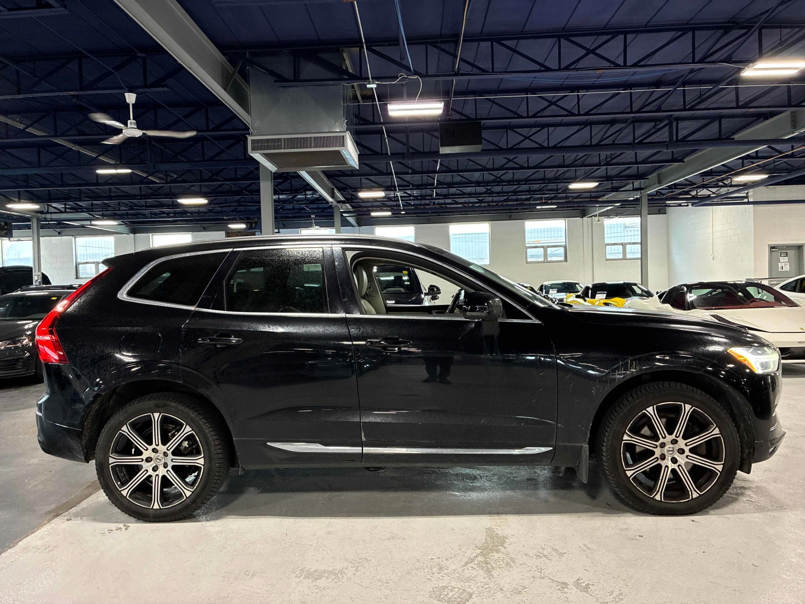 Volvo XC60 * Inscription * CARFAX * ЦЕНА ДО БГ, снимка 3 - Автомобили и джипове - 55804391
