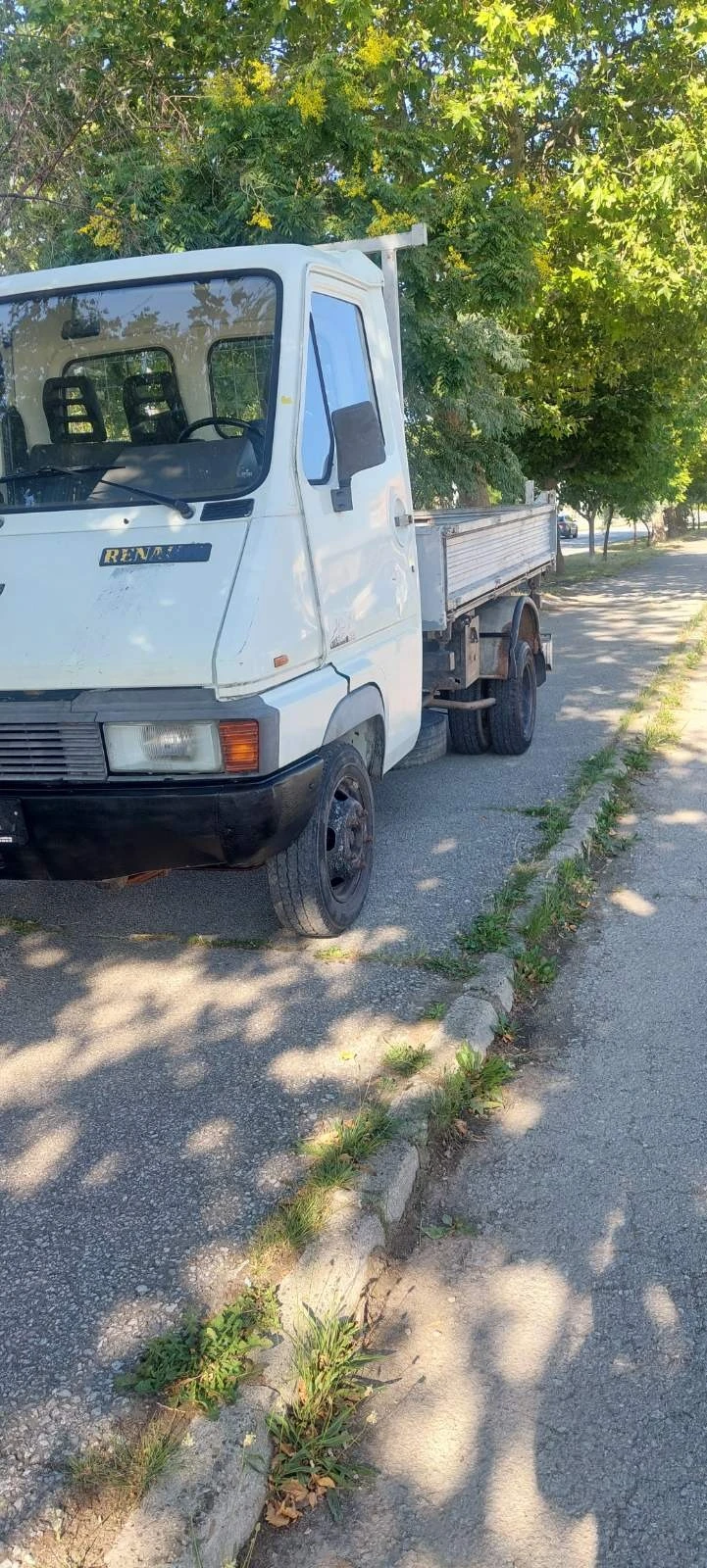 Renault Master 2.5 дизел тристранен, снимка 13 - Бусове и автобуси - 41463718