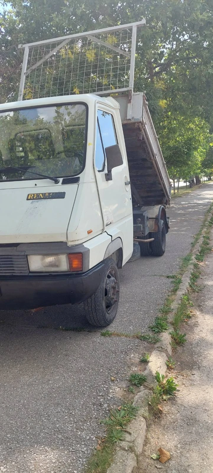 Renault Master 2.5 дизел тристранен, снимка 14 - Бусове и автобуси - 41463718