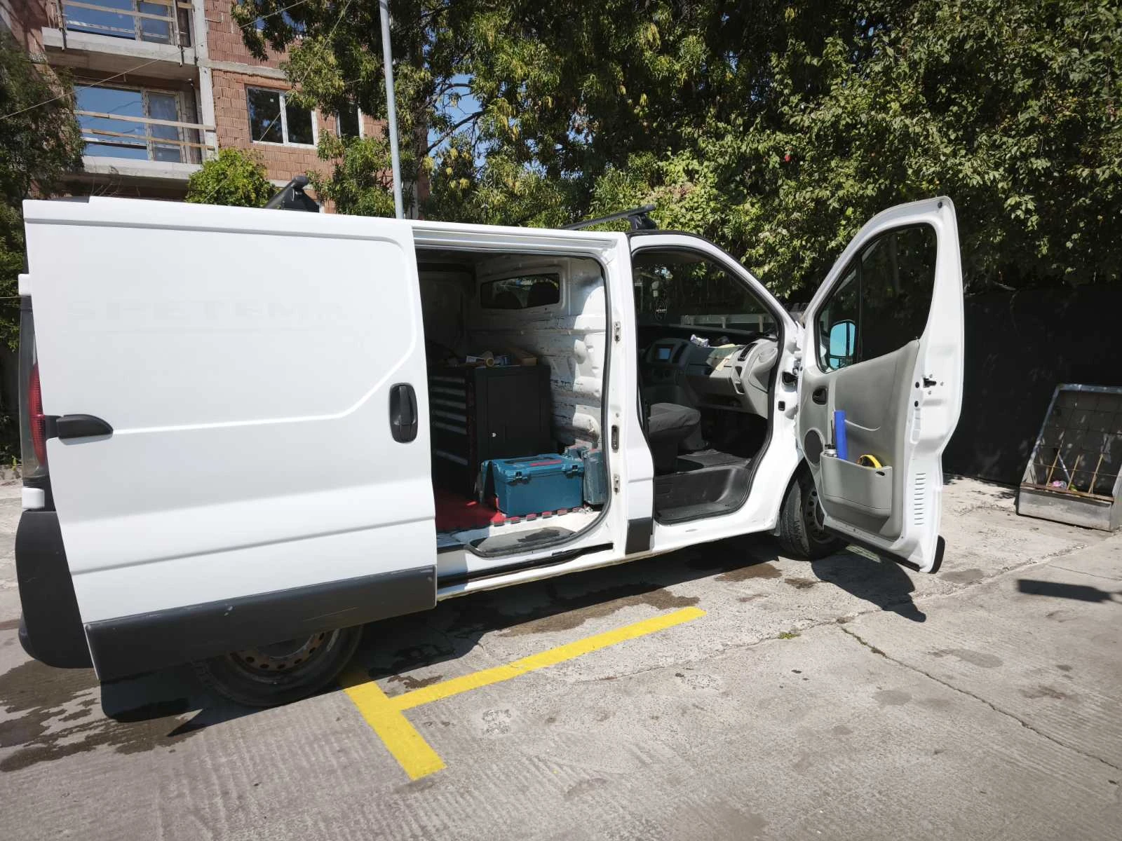 Opel Vivaro 1.9, снимка 9 - Бусове и автобуси - 55957842