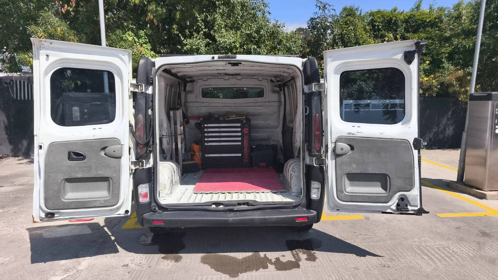 Opel Vivaro 1.9, снимка 16 - Бусове и автобуси - 55957842