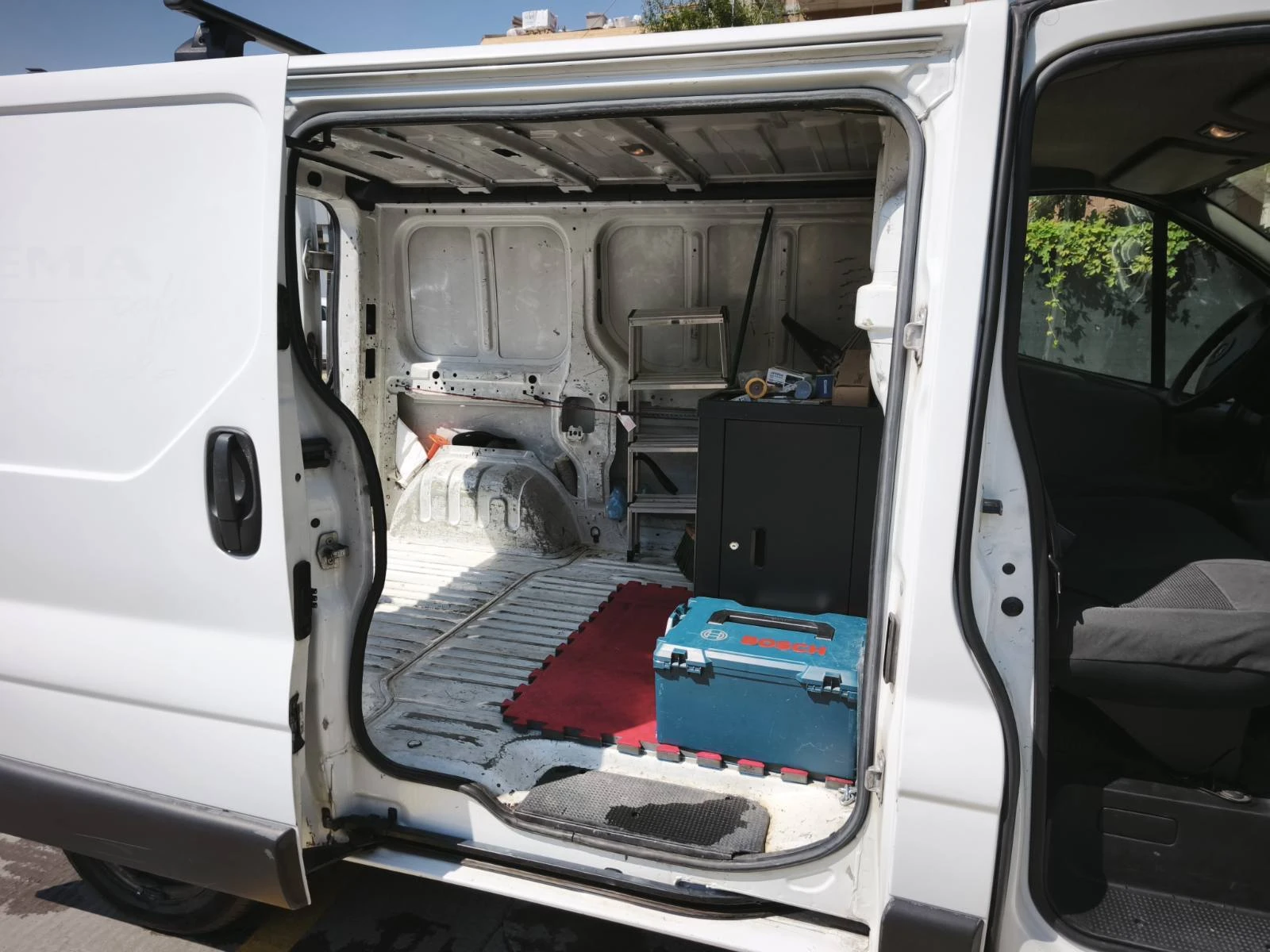 Opel Vivaro 1.9, снимка 12 - Бусове и автобуси - 55957842