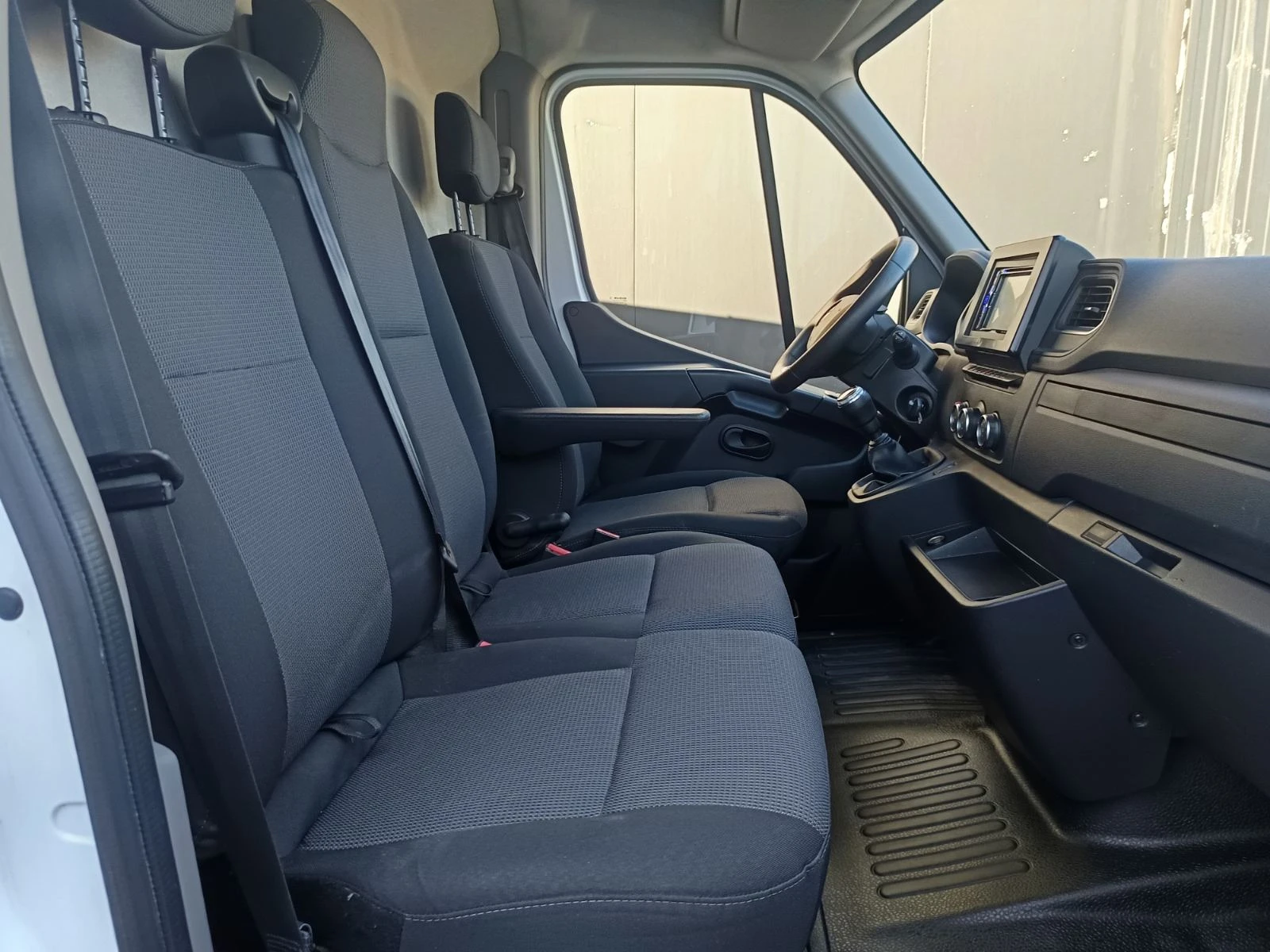 Renault Master 2.3dCi/ 135к.с./ L2H2, снимка 12 - Бусове и автобуси - 56360141