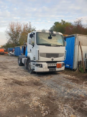������ Renault Premium
