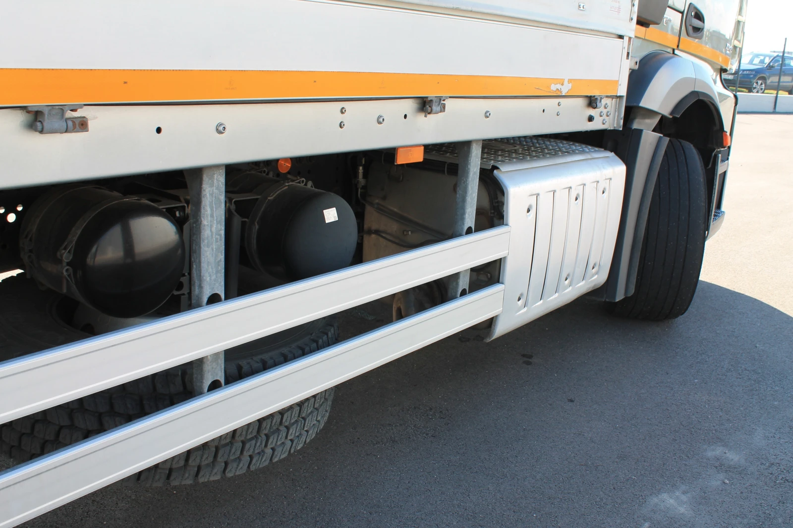 Mercedes-Benz Actros 1845  Падащ борд Cargolift , снимка 15 - Камиони - 54053074