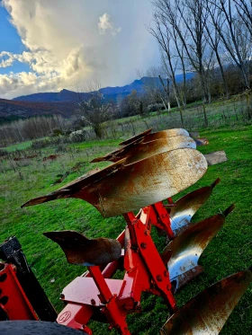 Плуг Kuhn Тегло около 500 кг , снимка 3