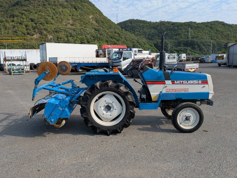 Трактор Mitsubishi МТ2001Х, снимка 3 - Селскостопанска техника - 53015902