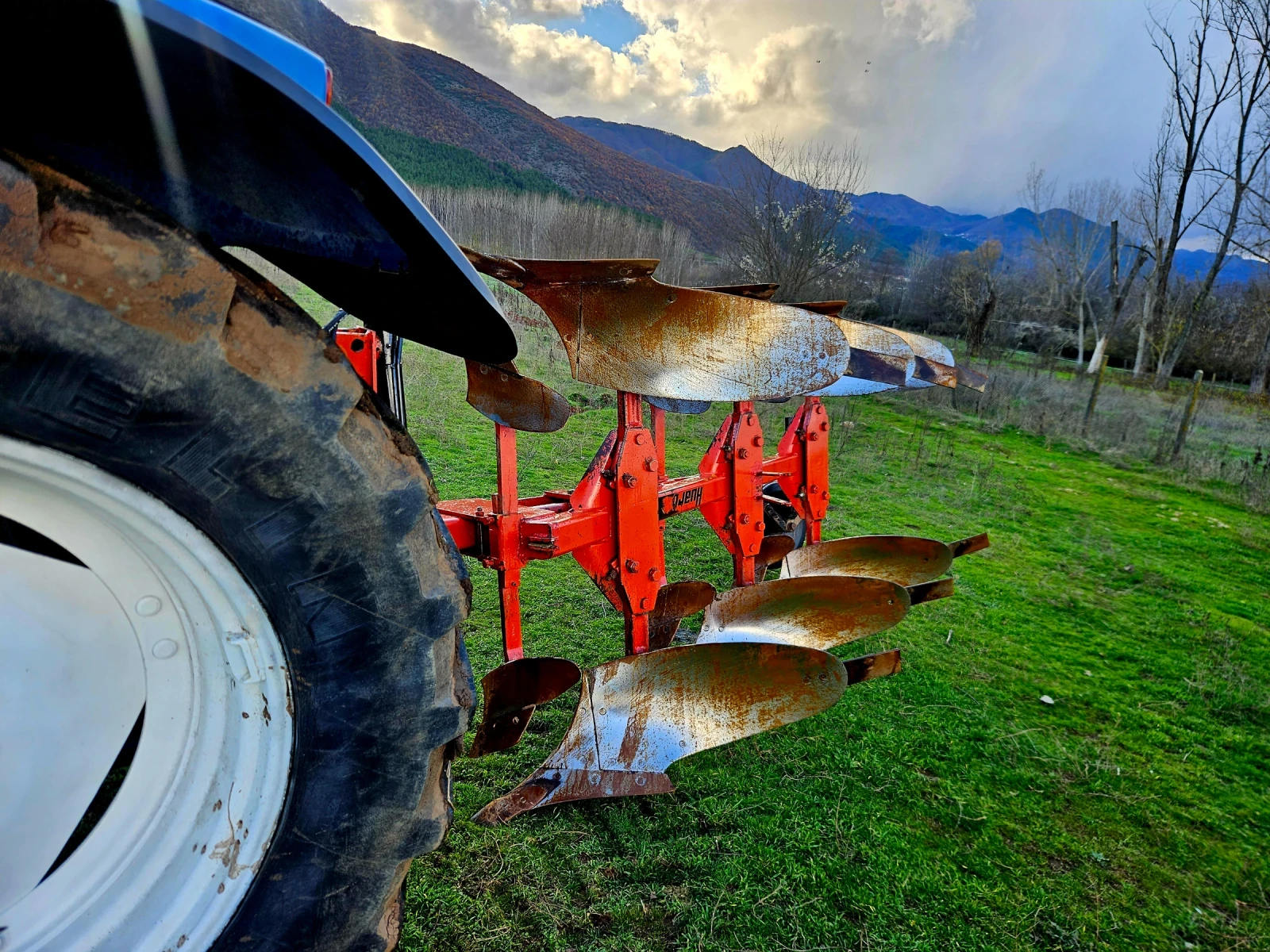 Плуг Kuhn Тегло около 500 кг  - изображение 4