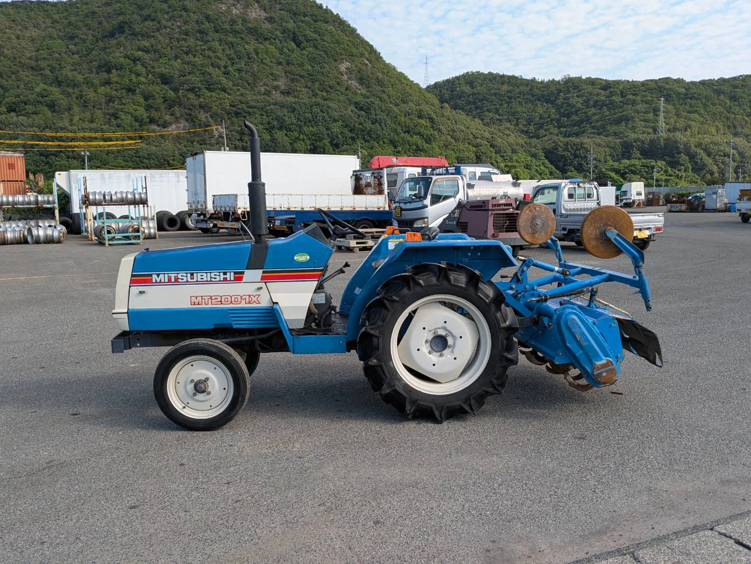 Трактор Mitsubishi МТ2001Х - изображение 2