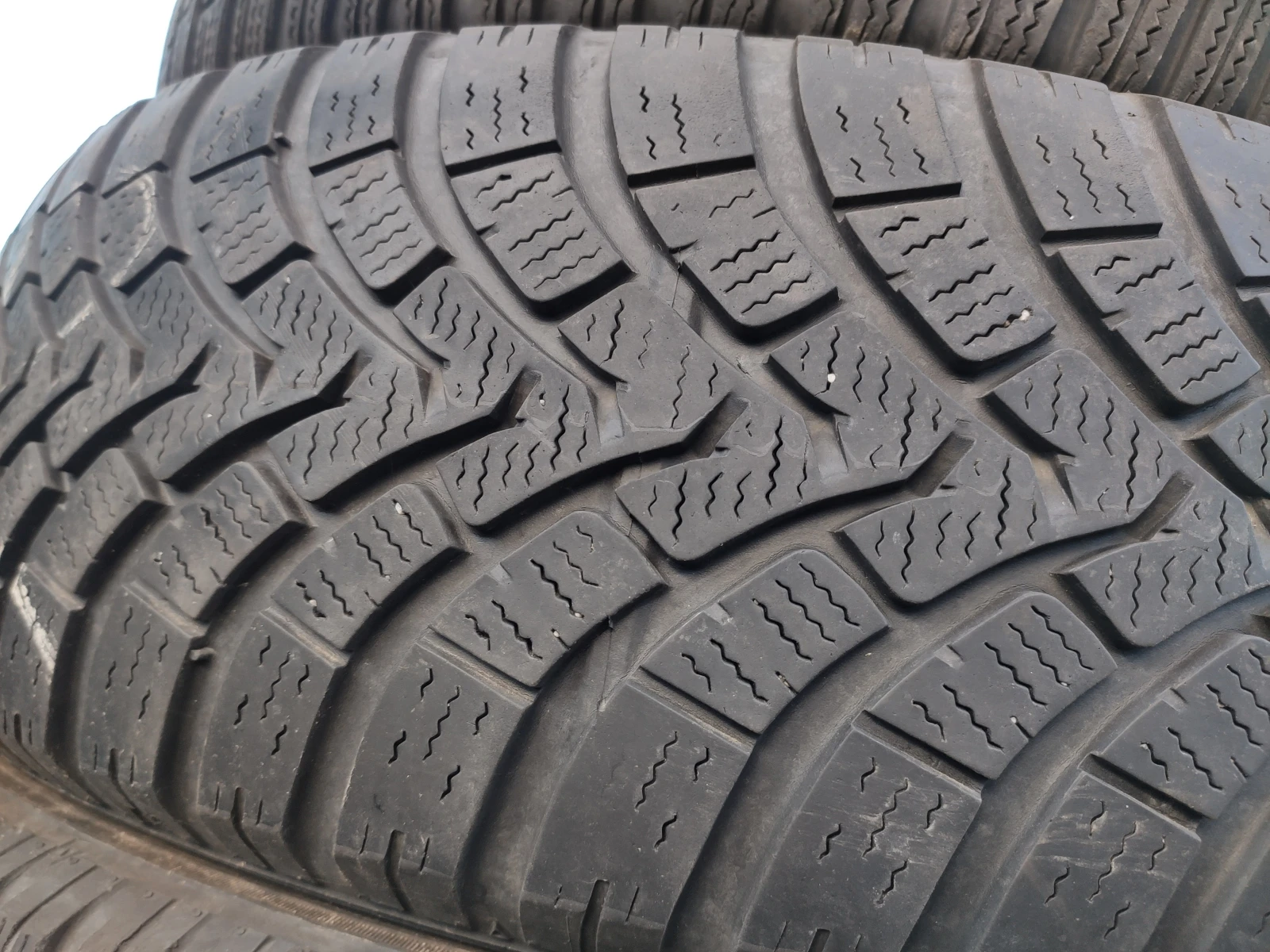 Гуми Зимни 225/65R17