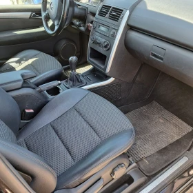 Mercedes-Benz A 180 Авангард, снимка 12