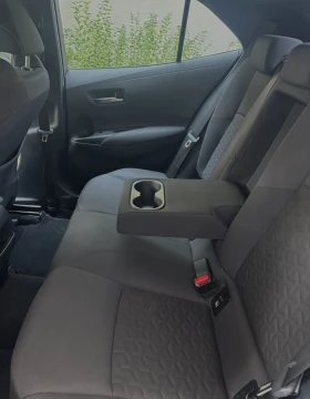 Toyota Corolla 1.2T 6MT 5D EXECUTIVE, снимка 6