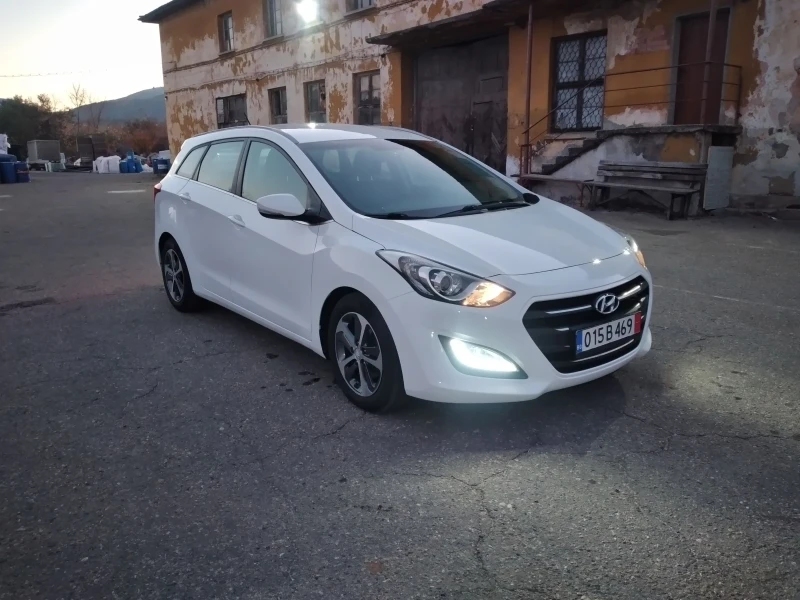 Hyundai I30 1.6 CRDI full top, снимка 2 - Автомобили и джипове - 47815192