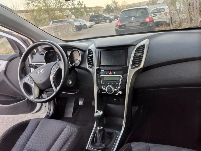 Hyundai I30 1.6 CRDI full top, снимка 17 - Автомобили и джипове - 47815192