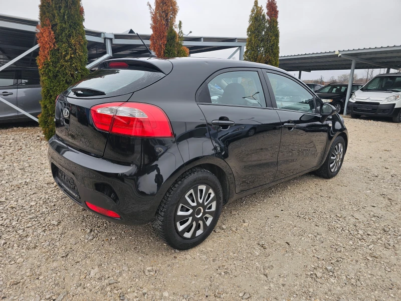 Kia Rio 1.2 КЛИМАТИК РЕАЛНИ КИЛОМЕТРИ, снимка 5 - Автомобили и джипове - 48296083