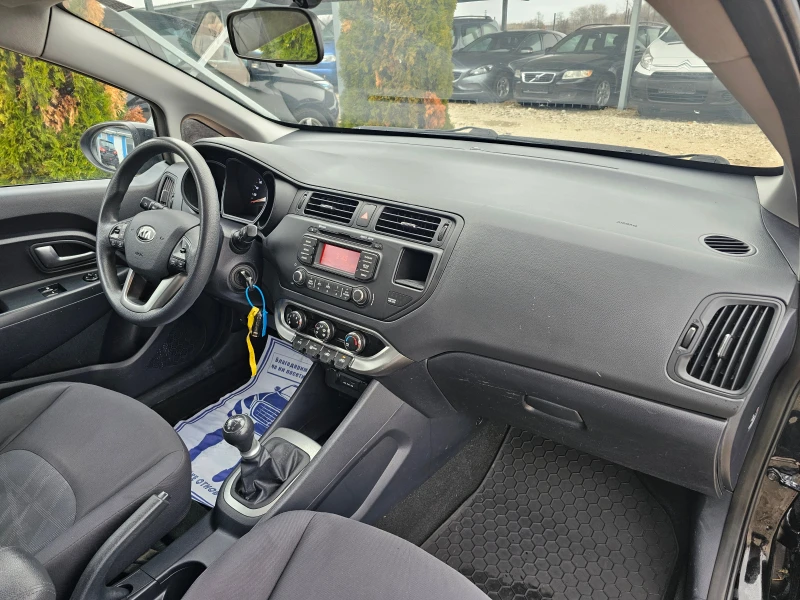 Kia Rio 1.2 КЛИМАТИК РЕАЛНИ КИЛОМЕТРИ, снимка 11 - Автомобили и джипове - 48296083